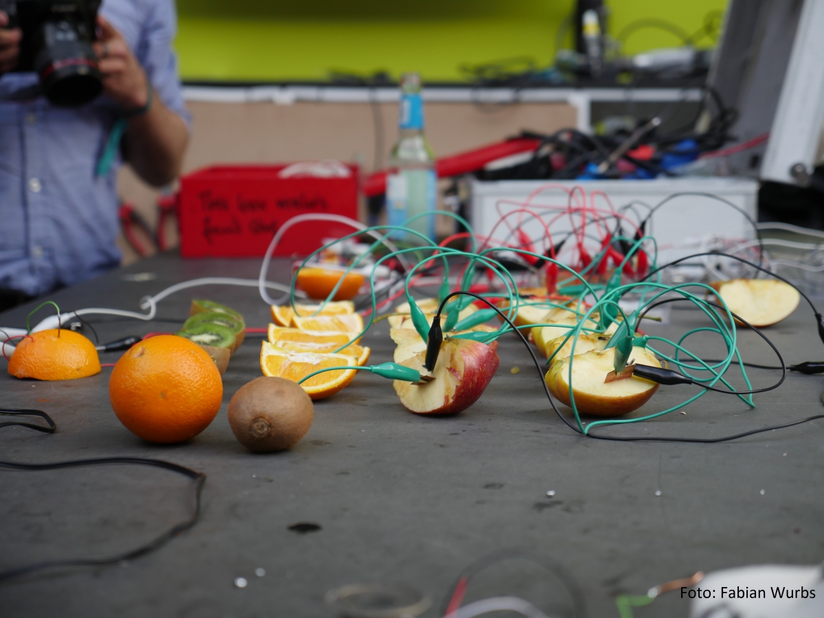 Playtronica        
